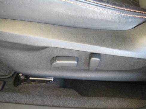 Used 2023 Subaru Crosstrek 2.5i Limited image 13