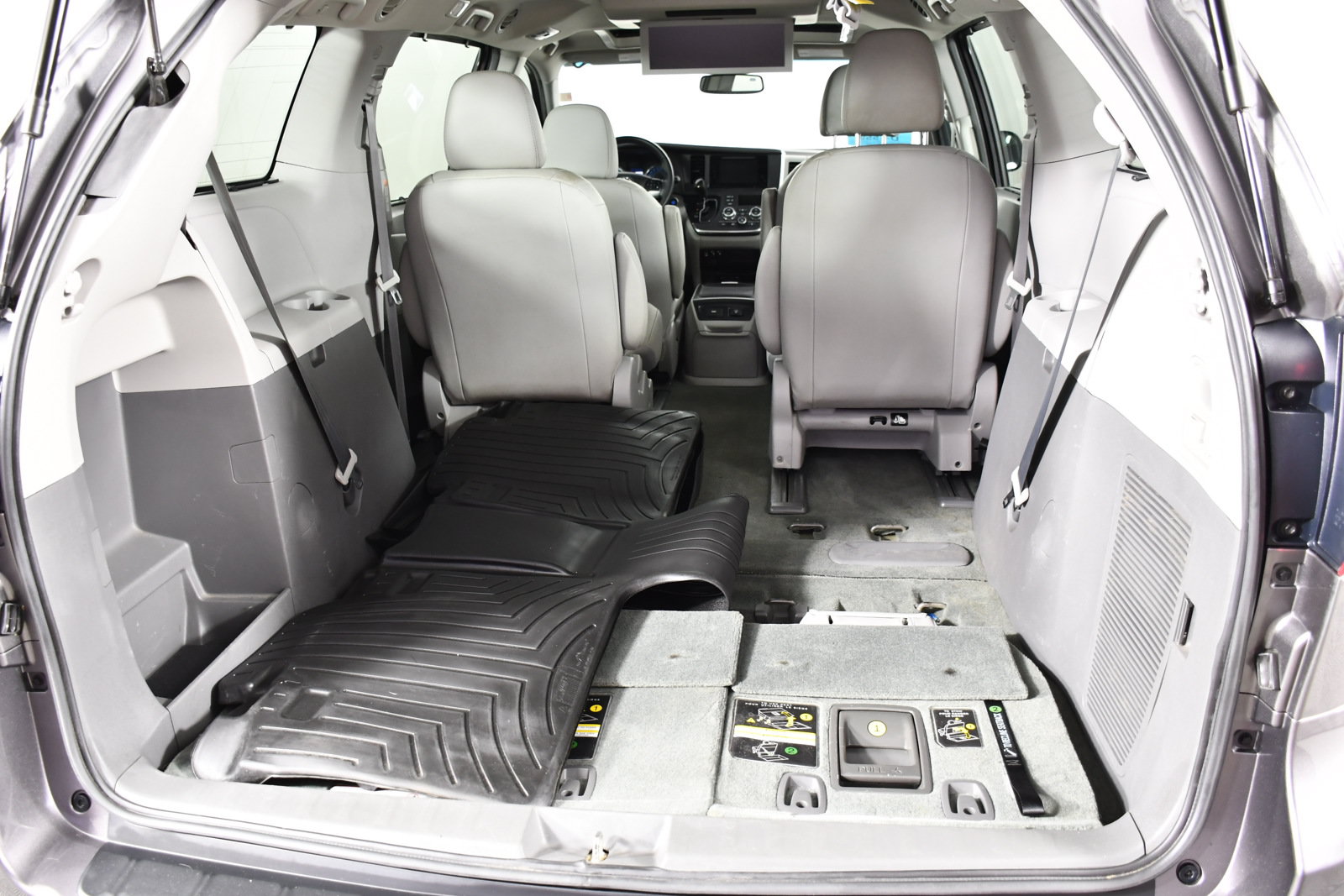 Used 2017 Toyota Sienna XLE Premium AWD/4WD image 47