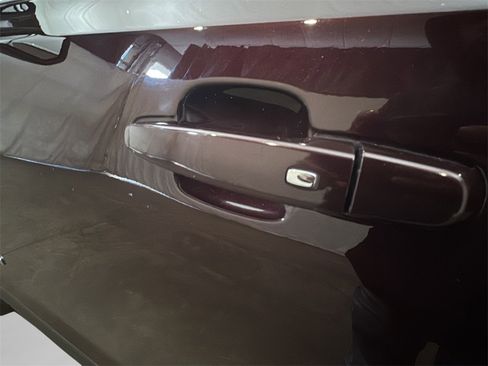 Used 2017 GMC Acadia SLE image 5