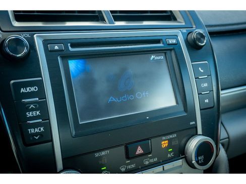 Used 2013 Toyota Camry FWD image 21