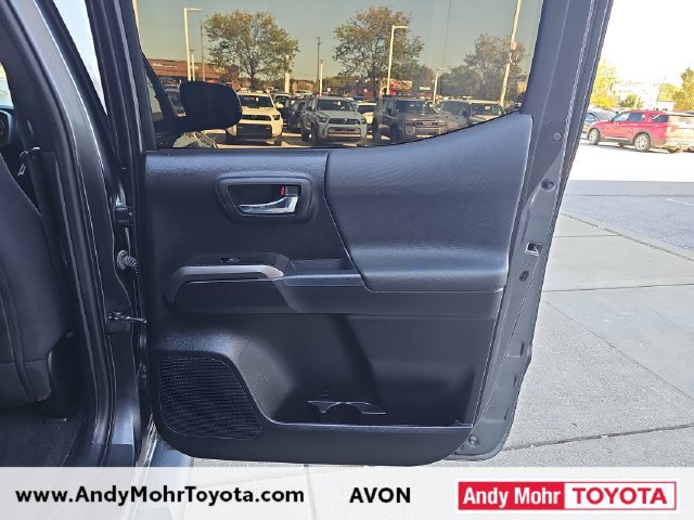 Used 2021 Toyota Tacoma TRD Off-Road AWD/4WD image 37