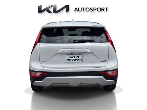 New 2026 Kia Niro LX FWD image 9