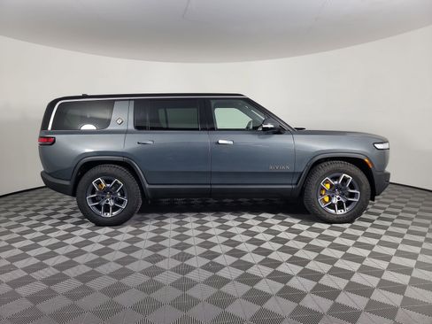 Used 2023 Rivian R1S Adventure image 6