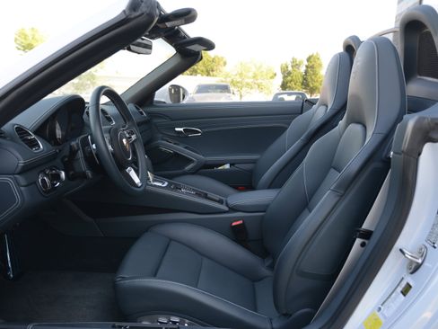 Certified 2024 Porsche 718 Boxster GTS RWD image 15