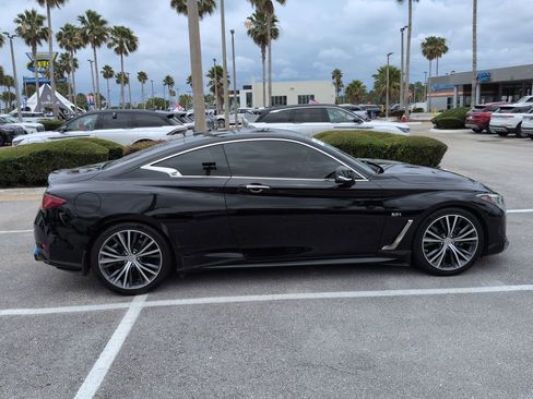 Used 2018 INFINITI Q60 3.0t Luxe RWD image 3