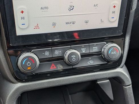 New 2026 Ford Ranger XLT w/ Equipment Group 301A High image 38