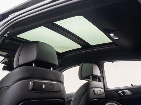 Certified 2024 BMW X6 M60i w/ Dynamic Handling Package image 19