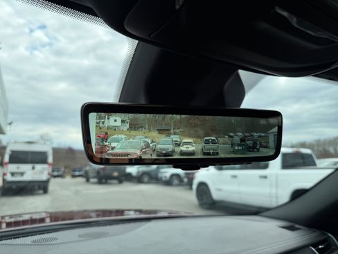 New 2025 Jeep Grand Cherokee Limited image 17