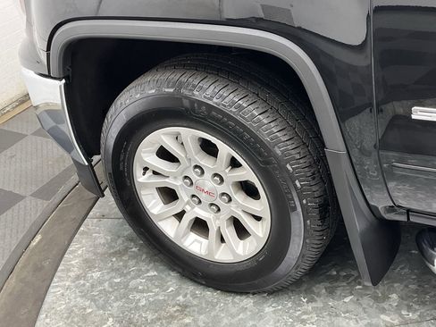 Used 2019 GMC Sierra 1500 SLE w/ SLE Value Package AWD/4WD image 30