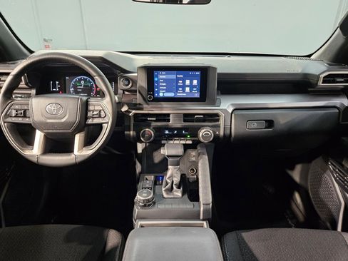 Certified 2025 Toyota 4Runner SR5 AWD/4WD image 10