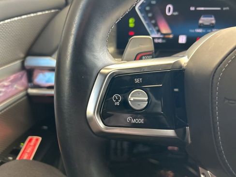 Used 2024 BMW 740i image 17