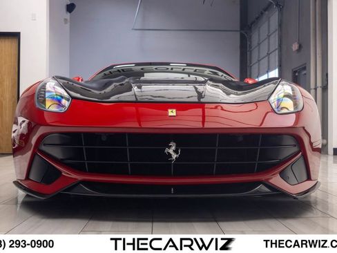 Used 2016 Ferrari F12 Berlinetta RWD image 11