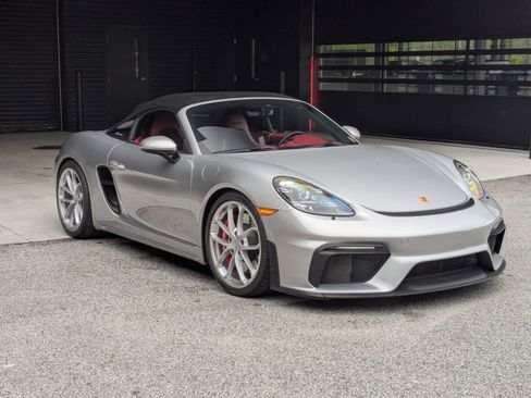 Certified 2021 Porsche 718 Boxster Spyder RWD image 7