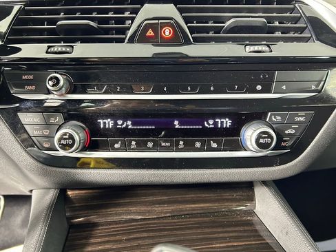 Used 2023 BMW 530i xDrive w/ M Sport Package image 21