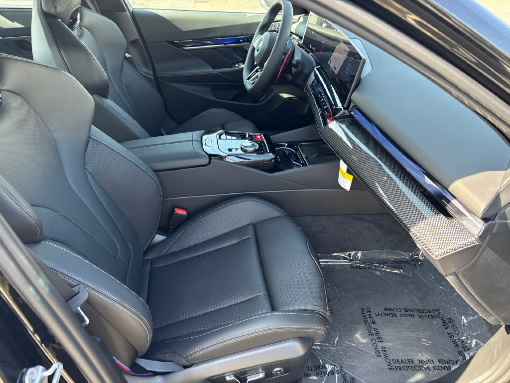 New 2027 BMW M5 w/ Carbon Package AWD/4WD image 12