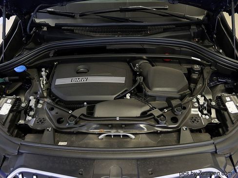 Used 2025 BMW X1 xDrive28i w/ Premium Package image 38