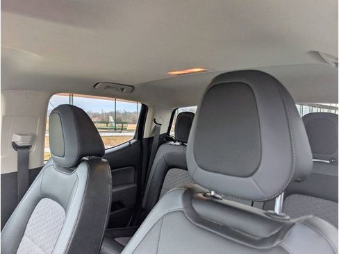 Used 2016 Chevrolet Colorado Z71 w/ LPO, Gearon Divider Package image 15