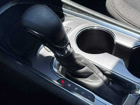 Used 2024 Chevrolet Malibu LT FWD image 19