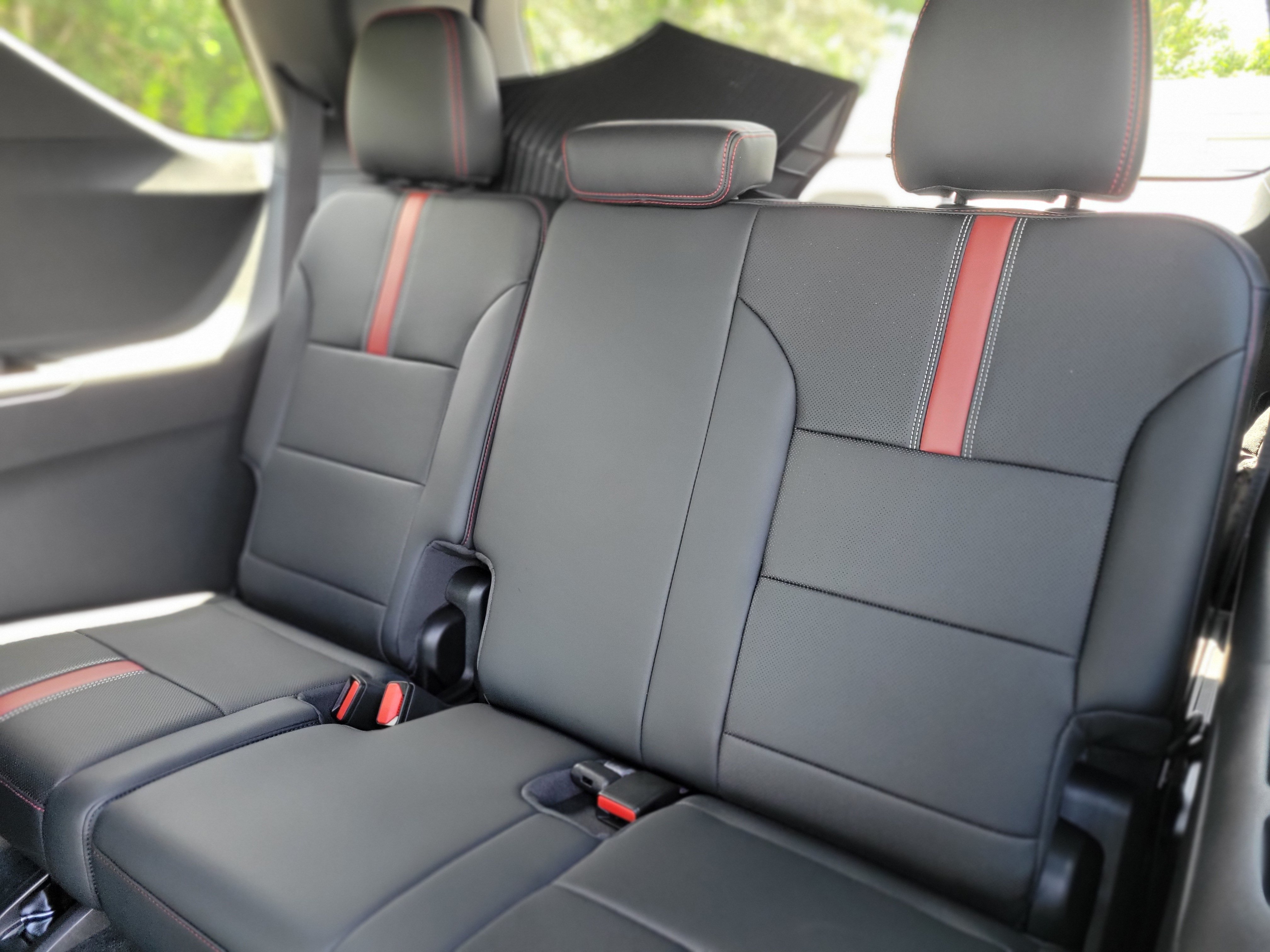 New 2027 Chevrolet Traverse RS FWD image 36
