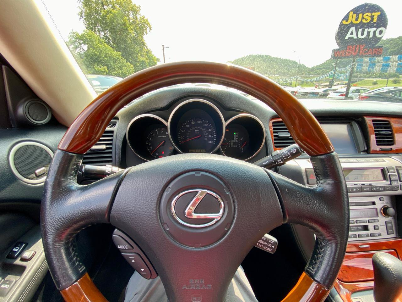Used 2004 Lexus SC 430 Convertible RWD image 19