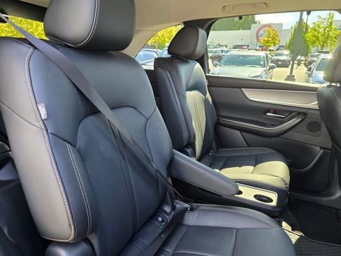 Certified 2024 MAZDA CX-90 Plug-In Hybrid w/ Preferred AWD/4WD image 31