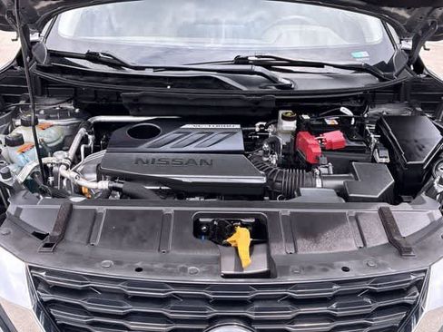 Used 2023 Nissan Rogue SV FWD image 15