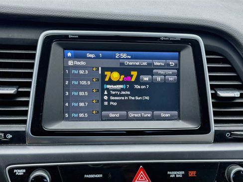 Used 2019 Hyundai Sonata Plug-In Hybrid FWD image 11