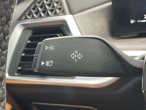 Used 2025 BMW X7 xDrive40i image 21