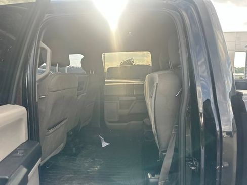 Used 2018 Ford F150 XLT AWD/4WD image 15