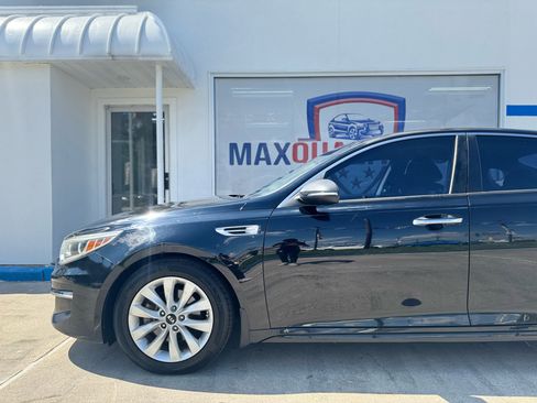 Used 2016 Kia Optima EX image 14