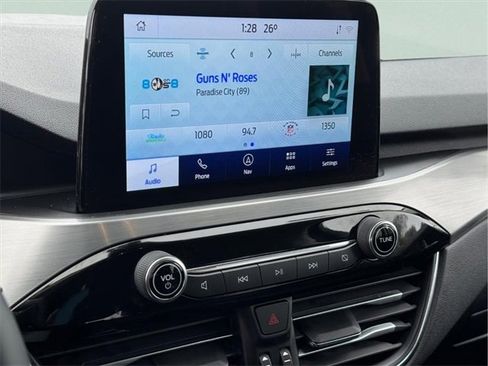 Used 2022 Ford Escape Titanium image 23