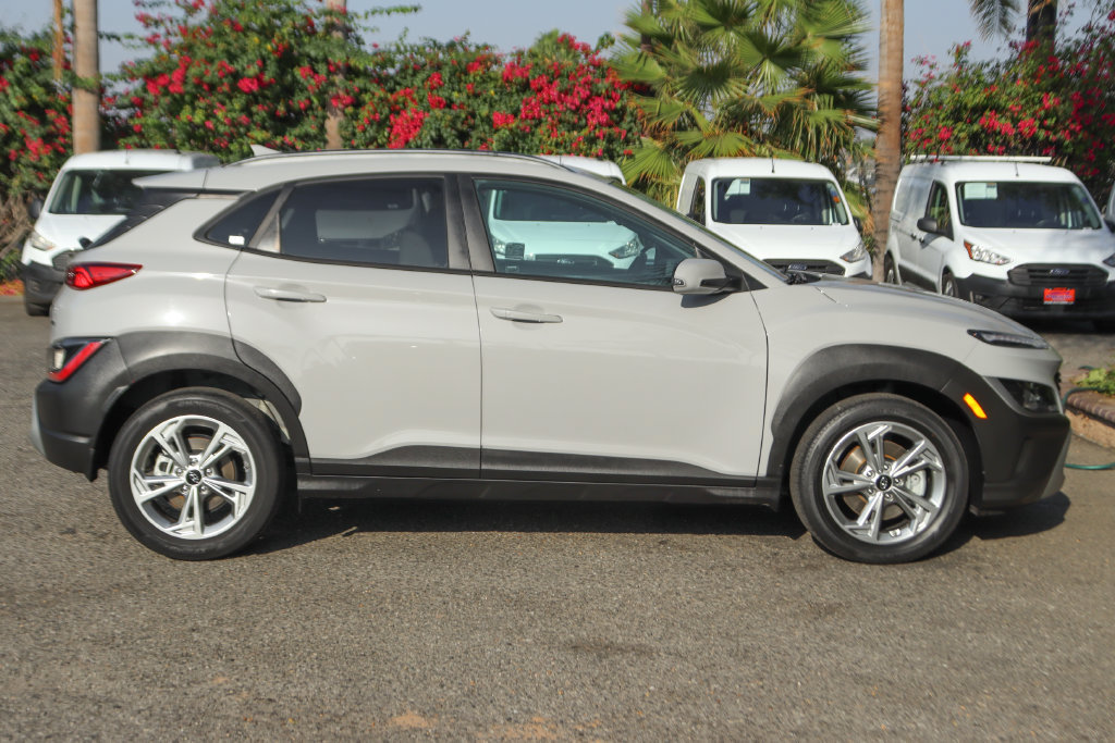 Used 2022 Hyundai Kona SEL w/ Convenience Package AWD/4WD image 10