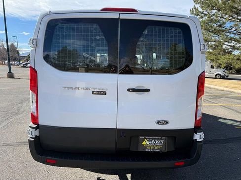 Used 2017 Ford Transit 250 130 Low Roof w/ Exterior Upgrade Package RWD image 7