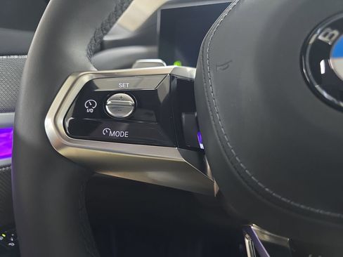 Used 2025 BMW 760i xDrive 760i xDrive w/ Premium Package image 20