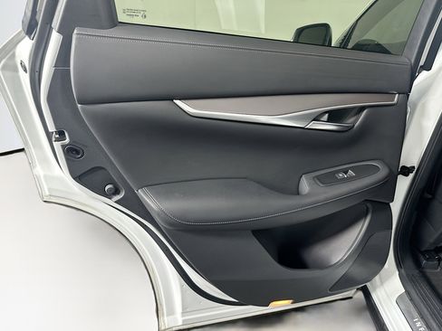Used 2023 INFINITI QX50 Luxe image 28