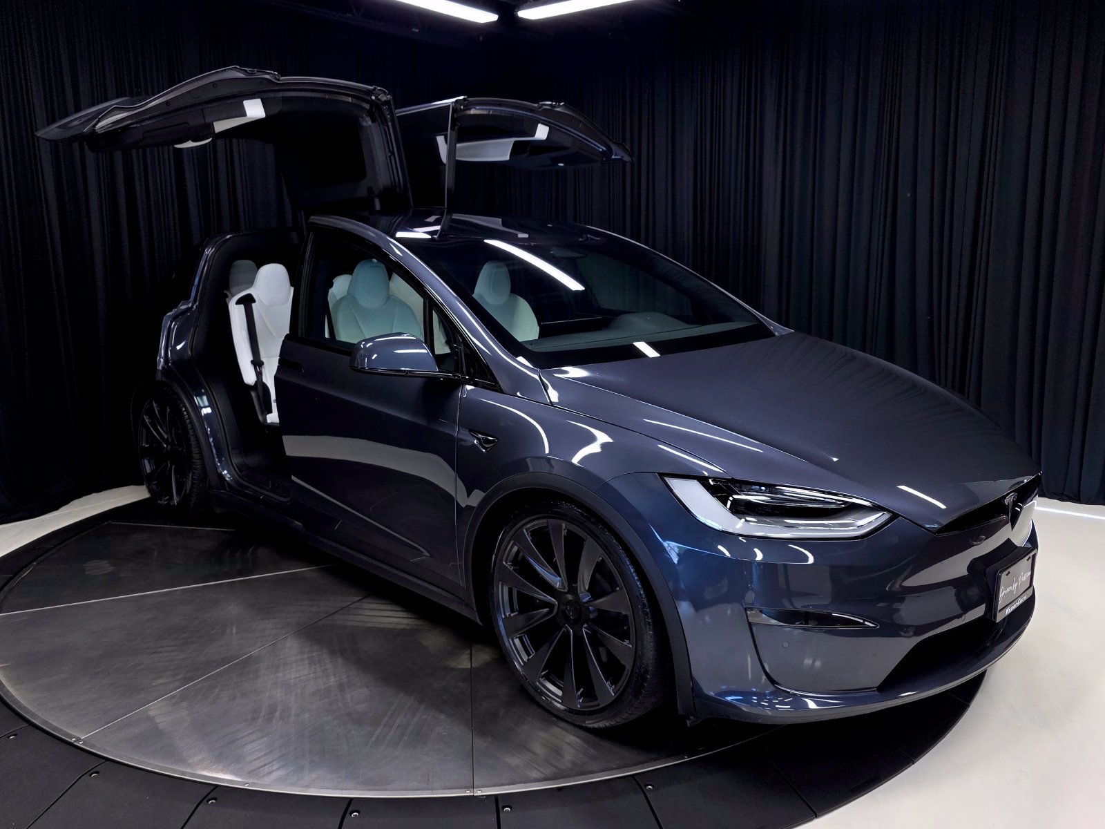 Used 2023 Tesla Model X AWD/4WD image 45