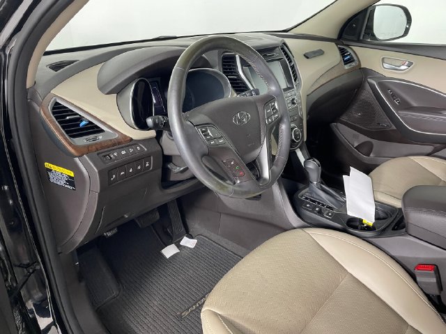 Used 2017 Hyundai Santa Fe AWD w/ SE Ultimate Tech Package 03 image 3