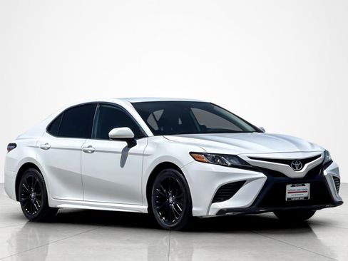 Certified 2020 Toyota Camry SE FWD image 7