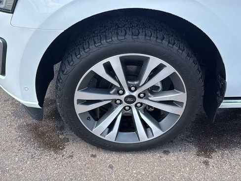 Used 2020 Ford Expedition Platinum AWD/4WD image 10