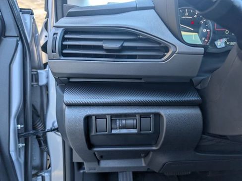 Certified 2025 Subaru Crosstrek 2.0i Premium image 11