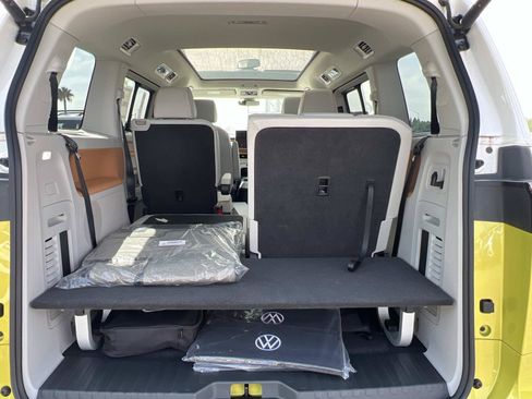 New 2025 Volkswagen ID. Buzz 1st Edition AWD/4WD image 25