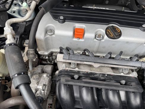 Used 2011 Honda CR-V SE image 16