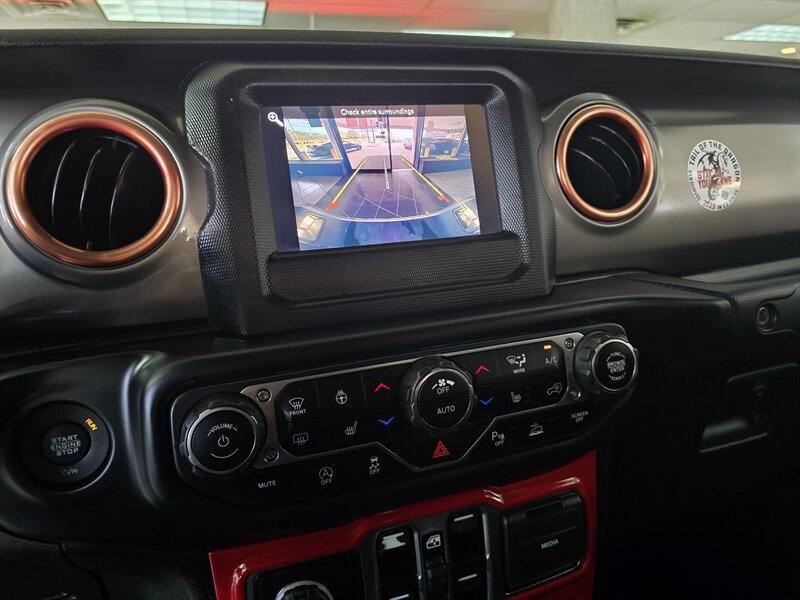 Used 2020 Jeep Gladiator Sport w/ Quick Order Package 24S AWD/4WD image 23