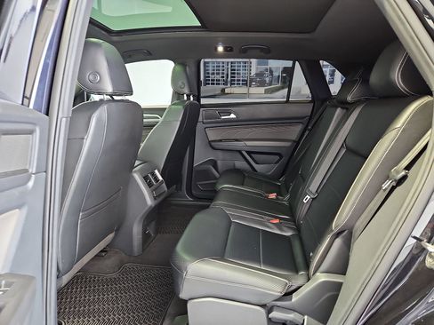 Certified 2022 Volkswagen Atlas Cross Sport SEL R-Line w/ Cross Sport MDO Package AWD/4WD image 14
