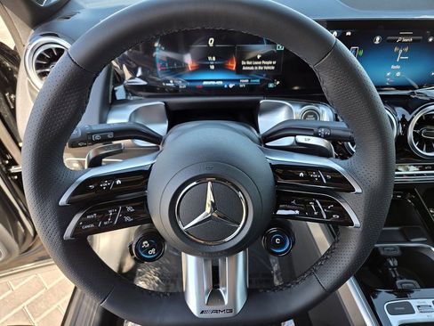 New 2026 Mercedes-Benz GLB 35 AMG 4MATIC image 21