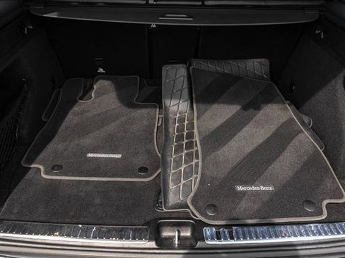 Used 2022 Mercedes-Benz GLC 300 4MATIC image 27