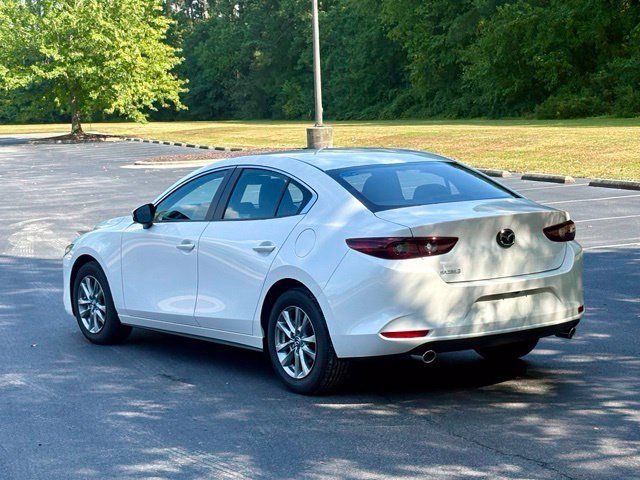 Used 2026 MAZDA MAZDA3 s FWD image 4