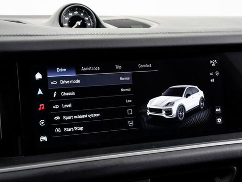 Used 2024 Porsche Cayenne Turbo GT image 18