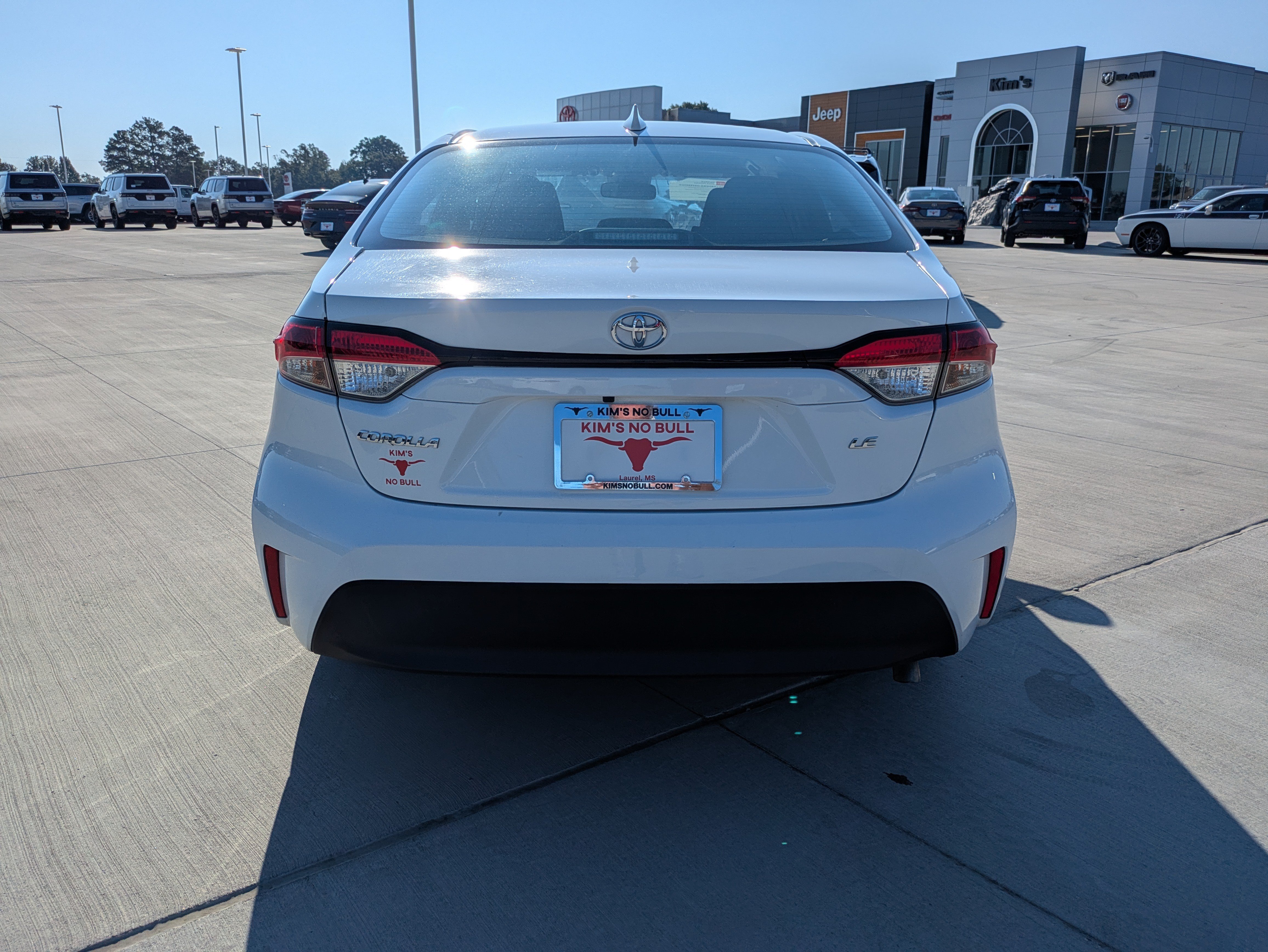 Certified 2025 Toyota Corolla LE FWD image 4
