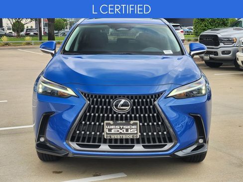 Used 2025 Lexus NX 250 FWD w/ Premium Package image 2